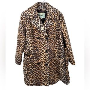 Vintage Leopard Print Women's Coat - very Carolyn Bessette!